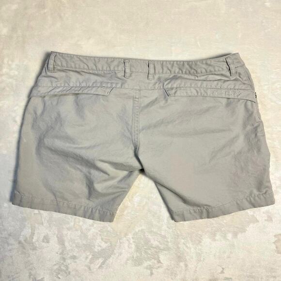 Arc'teryx Tech Chino Shorts Women's 10 Gray Athleisure Gorpcore Camp Hike Field - Picture 4 of 9